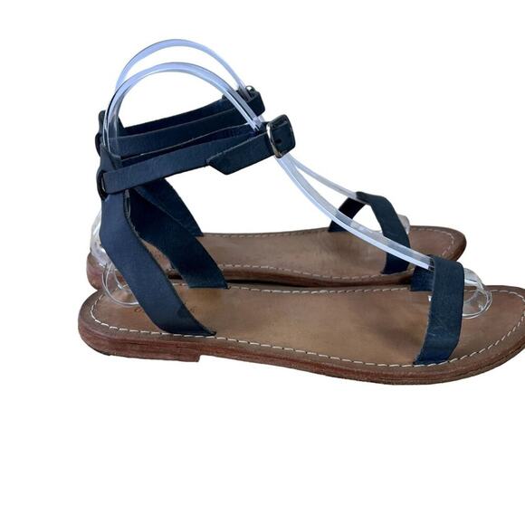 Urban Outfitters  Shoes - Urban Outfitters  Sandals Womens 6 Genuine leather Suede Upper  Thin Strap 